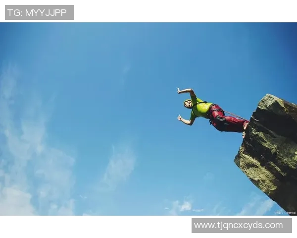 上海极限运动队的节奏与风格探讨:挑战极限的激情与团队协作 上海极限运动队的节奏与风格探讨:挑战极限的激情与团队协作