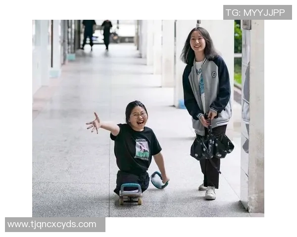 重庆滑板队成长之路：青春与梦想交织的滑板纪实故事