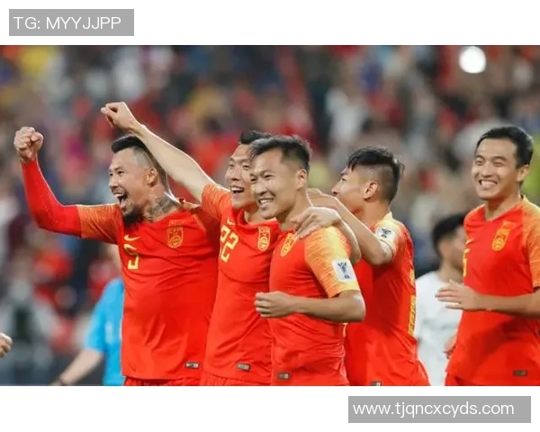 中国足球崛起之路：从青训体系到职业联赛的全方位发展探讨